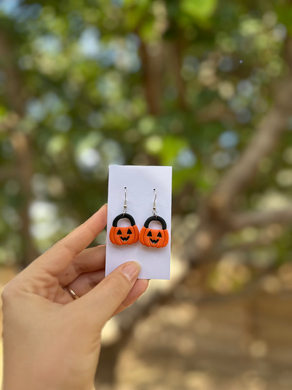 Trick or Treat Pumpkins