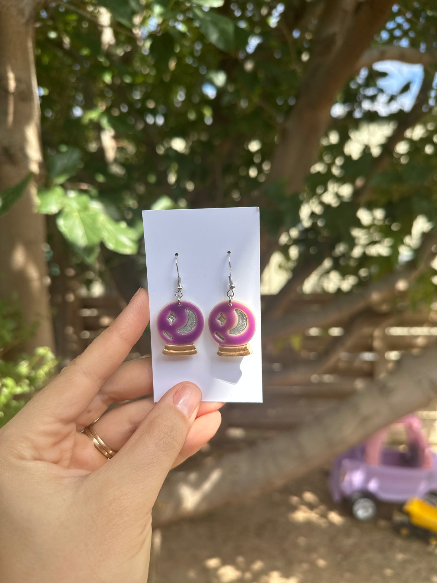 Glowing Crystal Ball