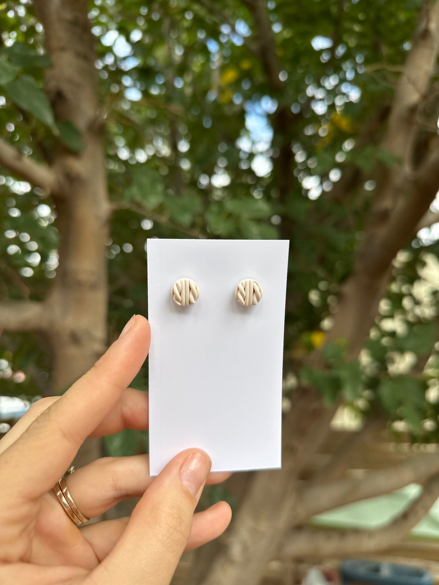 Knit Studs