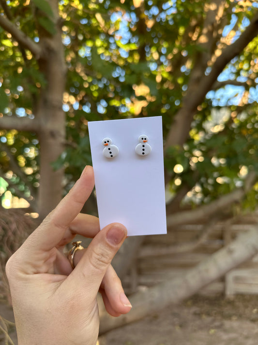 Mini snowman studs